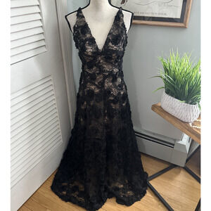 Xscape Dress Womens 10 Black Lace Deep V-Neck Whimsigoth Dark Romantic Glam